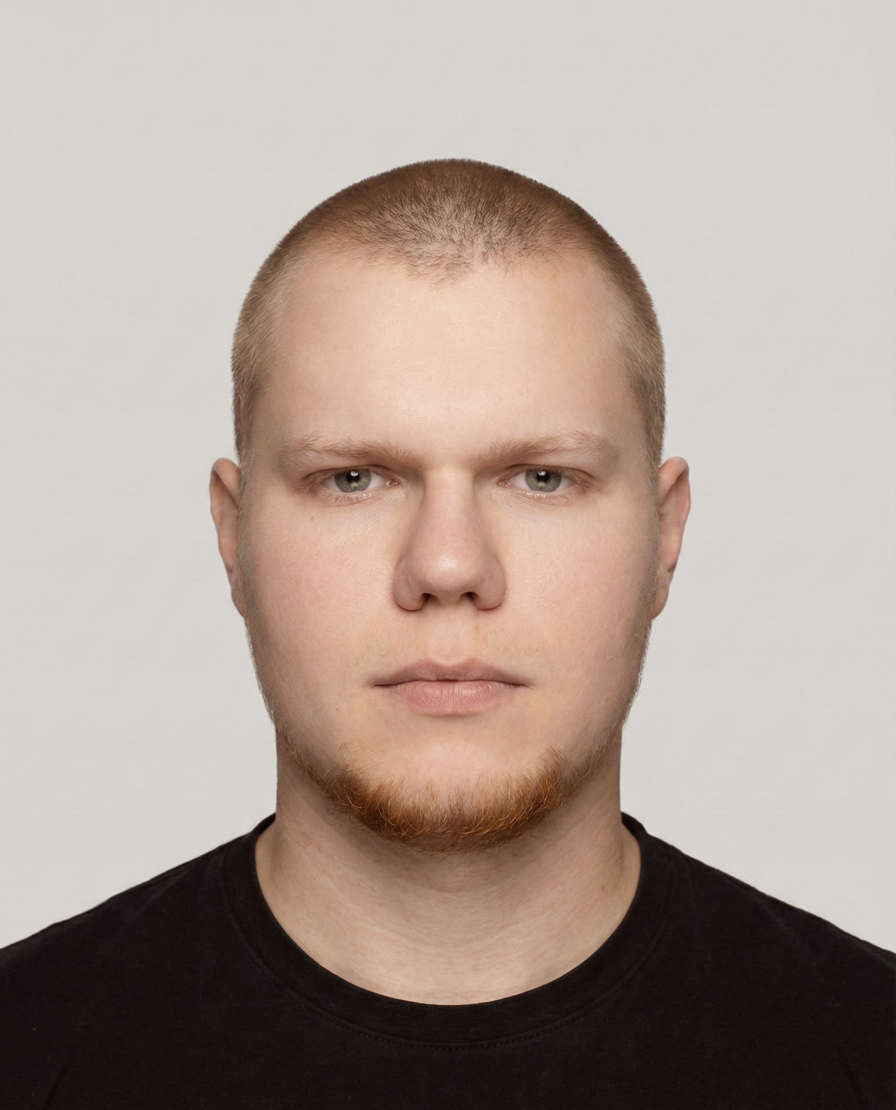 Романюк